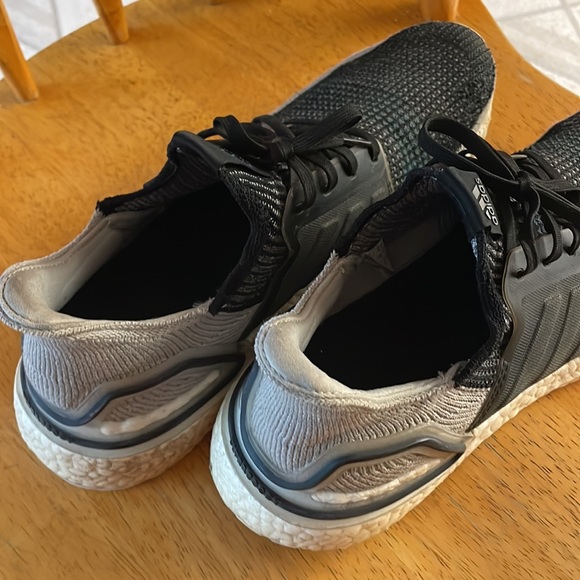 Adidas size 11 boosts - Picture 2 of 5